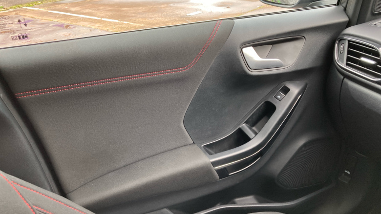 Ford Puma 1.0 EcoBoost Hybrid mHEV ST-Line 5dr Petrol Hatchback